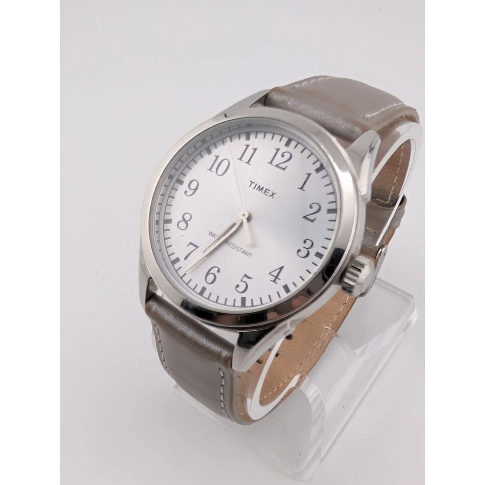 Timex Briarwood Women's Watch 40mm Case Silver Leather Band- New Battery
